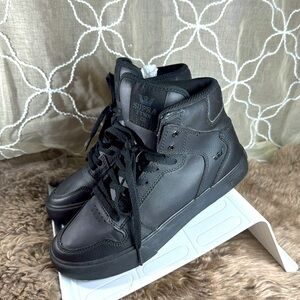 (Z3) SUPRA VAIDER BLACK, big kid size 4.5